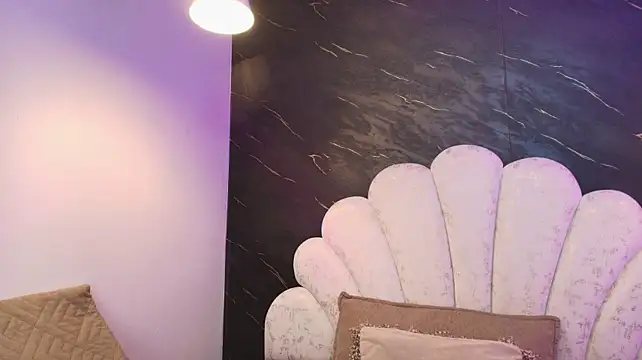 _MiaBrown_ webcam