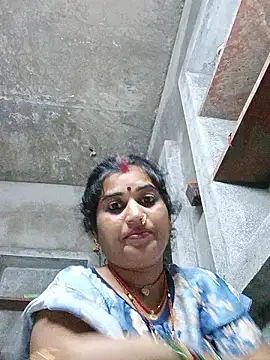 Hot_kamla