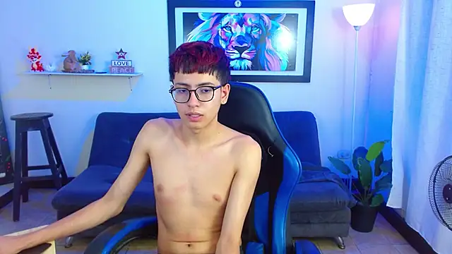 alexcum_18 live cam on StripChat