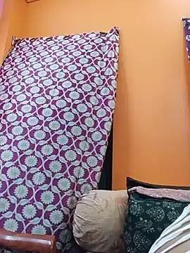 Hotpuja25 webcam