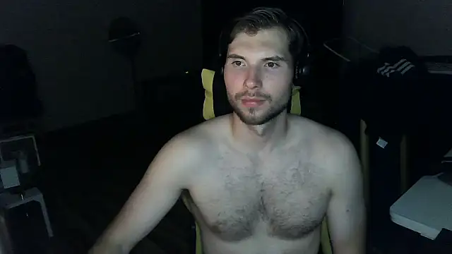 ironman220 (M young) - #beardy #brunettes #cam2cam #cheap-privates #european #german #masturbation #medium #small-audience #straight #white #young