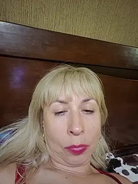 SelinaLovqx webcam