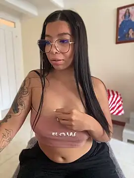 maaddyXXX webcam