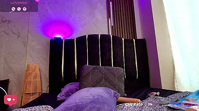 Abril_Luv webcam
