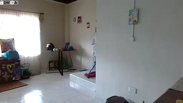 AlinaWoolf_ webcam