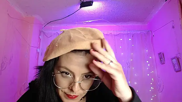 anahi_333 webcam
