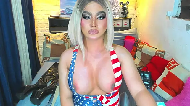 GoddessTSNhicolle live cam on StripChat