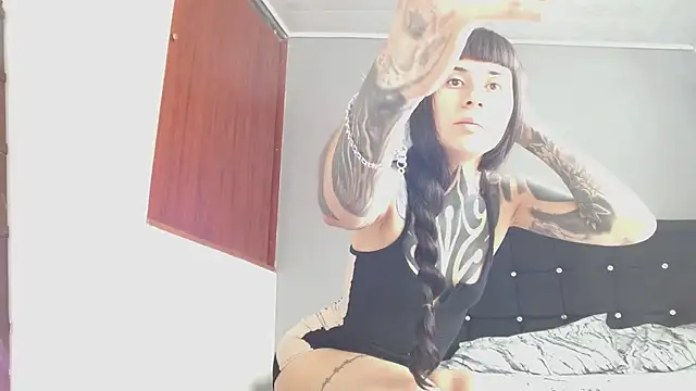 Emilia_1995 webcam