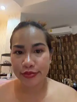 Ponthip webcam