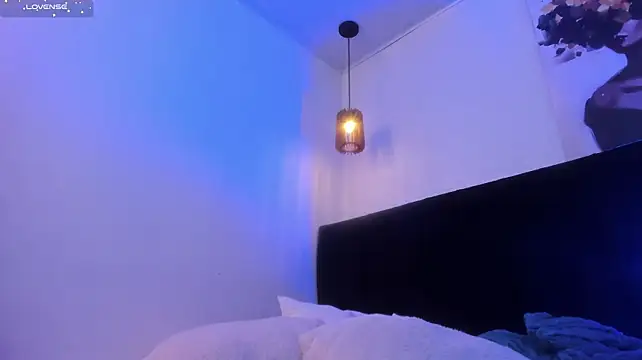 dolly_zoe webcam