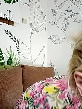 Catty_Lady webcam