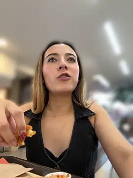 kloe__t18 webcam