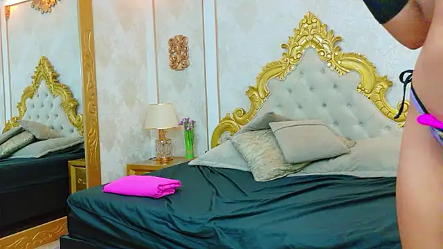 AlanaHouston webcam