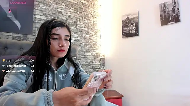 Nanda_Mendoza webcam