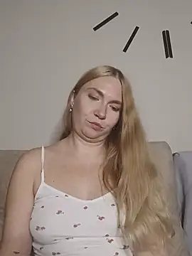 KisaVixen webcam