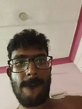 manikanda64 live cam on StripChat