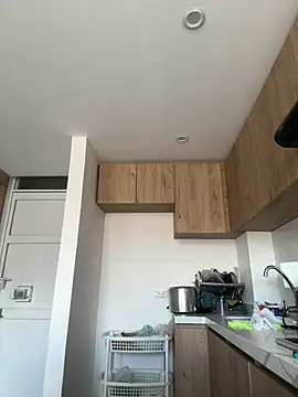 valery_mora webcam