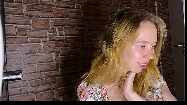 ElizaStorm webcam
