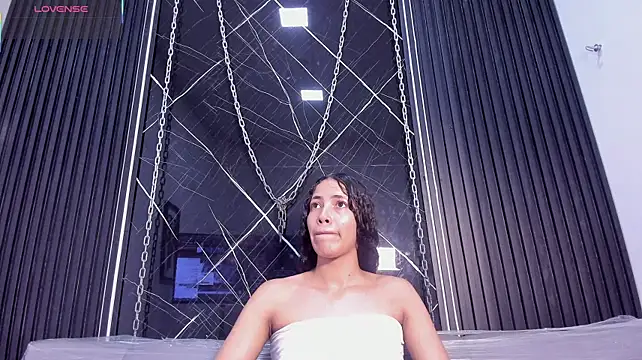 Megan_Duskk live cam on StripChat