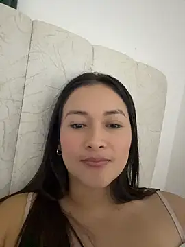 Tatiana123_ live cam on StripChat