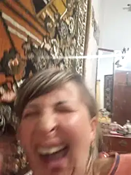 BellaBlum777 webcam
