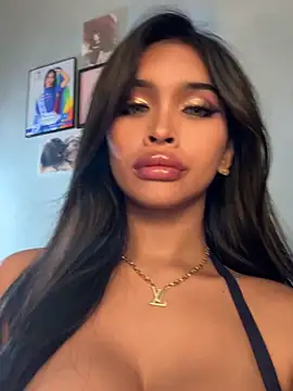 PrettyYoungHugeCockTS webcam