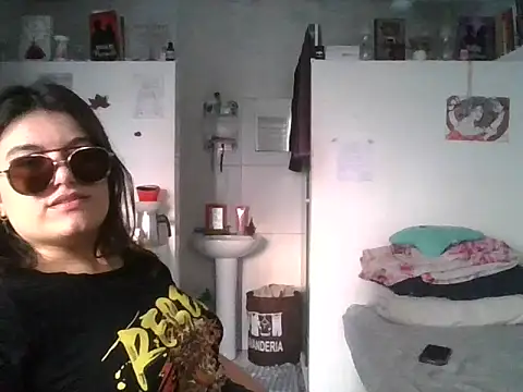 Sky_Angel_23 live cam on StripChat