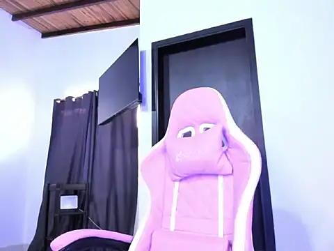 cristina697 webcam