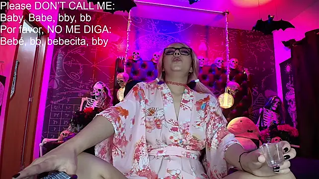 alexhoe_ (F young) - XOXOXO