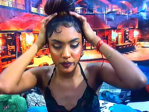IndianPretty14u2Luv webcam