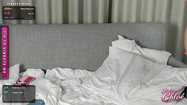 itschloelaurent webcam