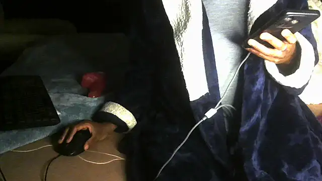 NicoleBitch87 webcam