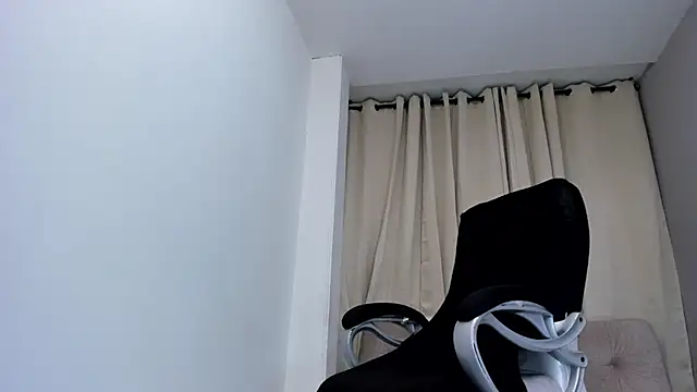 Violeta_Tepes webcam