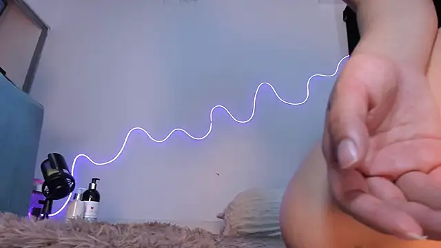 MiaaPrincess webcam