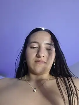 Naty_wet_17