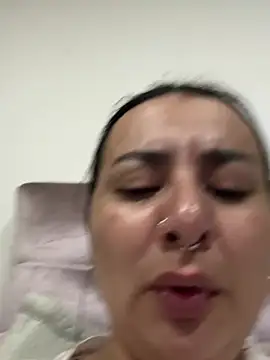 Abril_Luv webcam