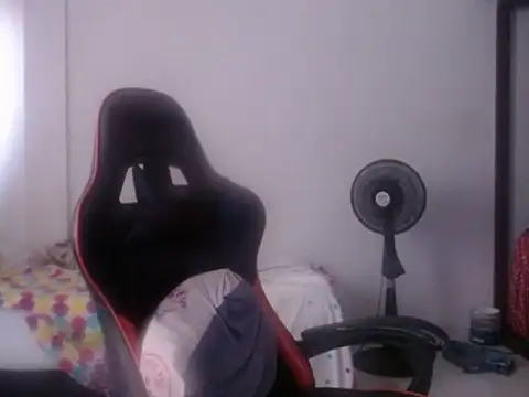Adriana_0312 webcam
