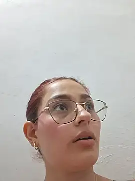 Ary-18 live sex cam
