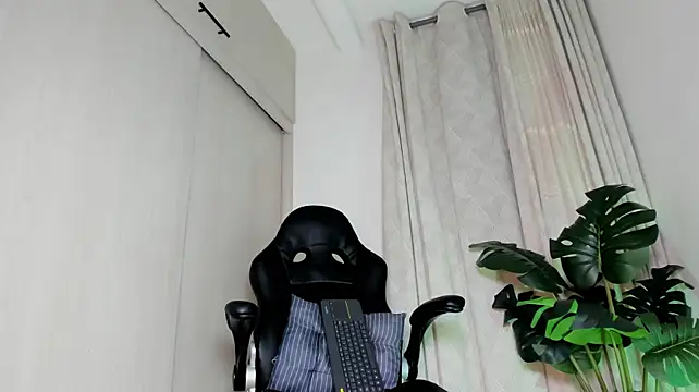 Biscuit_oliva webcam