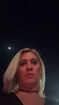 HOTLadyluna webcam