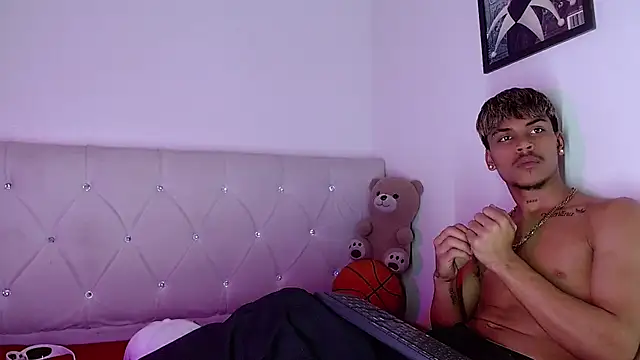 Angel_foxc13 webcam