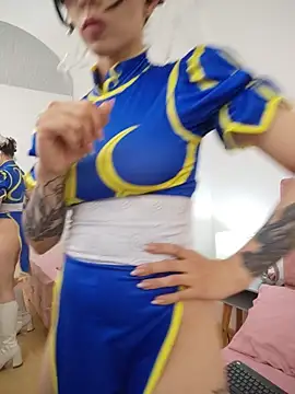 Cassie_Cage webcam
