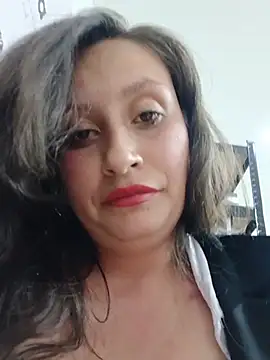 lia--23 (G young) - I'm destroying my throat with a dildo ❤️