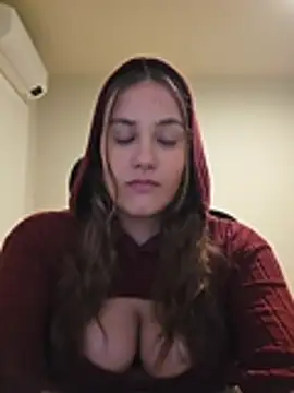 MiaRides19 live cam on StripChat