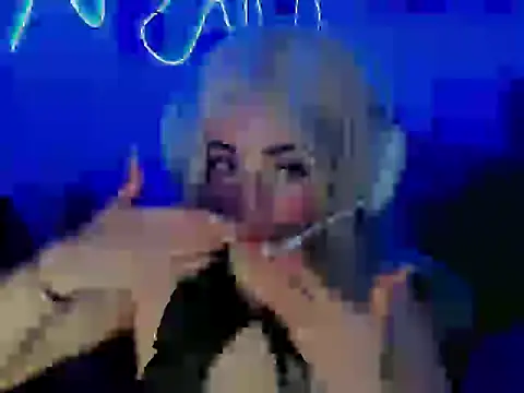 LilyMoon2 webcam