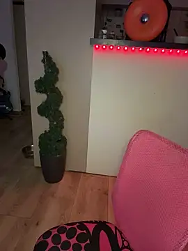 Vixen-Kiss live cam on StripChat