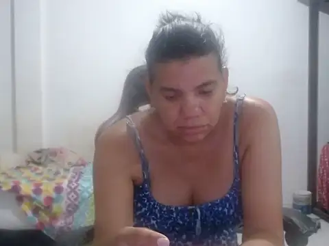 Adriana_0312 webcam