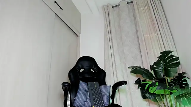 Biscuit_oliva webcam