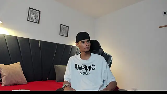 kenix_cum23 webcam