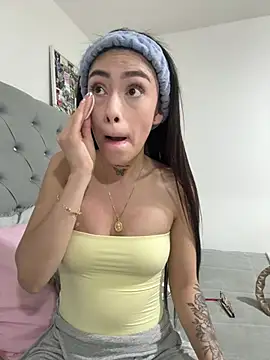 Bonny_Eva live cam on StripChat